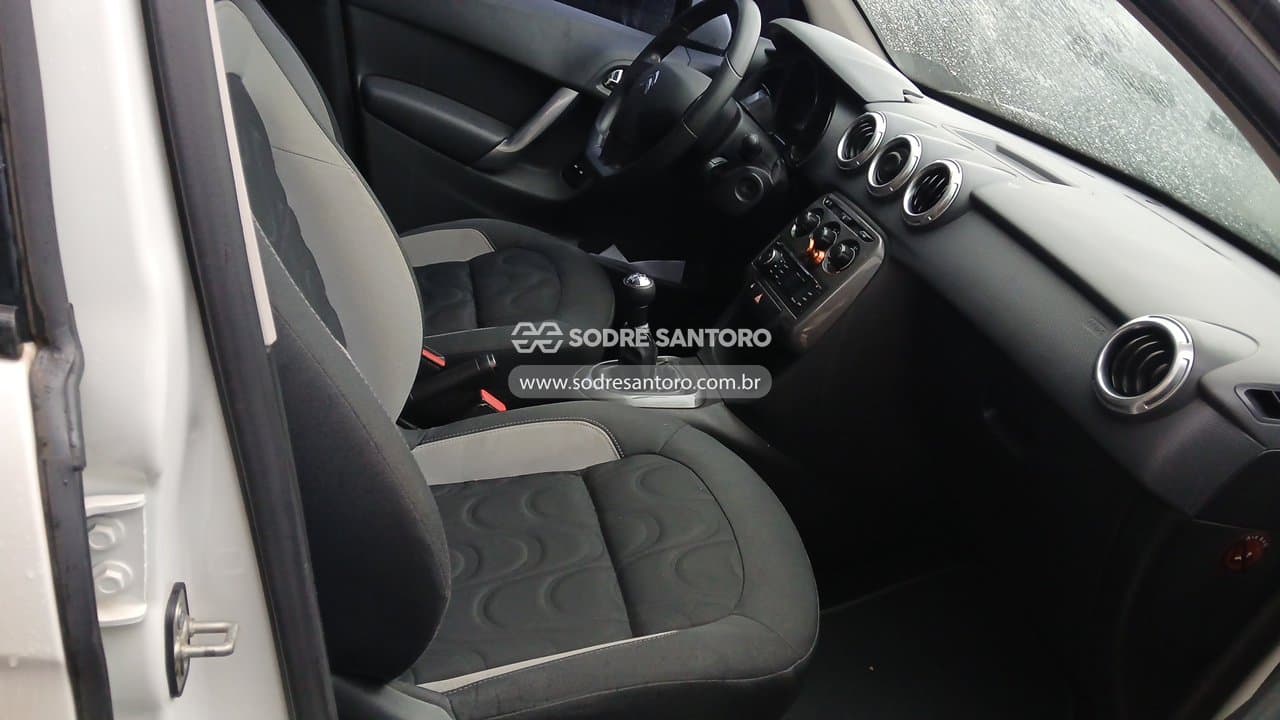 Citroën C3 Tendance 2015 — foto 8