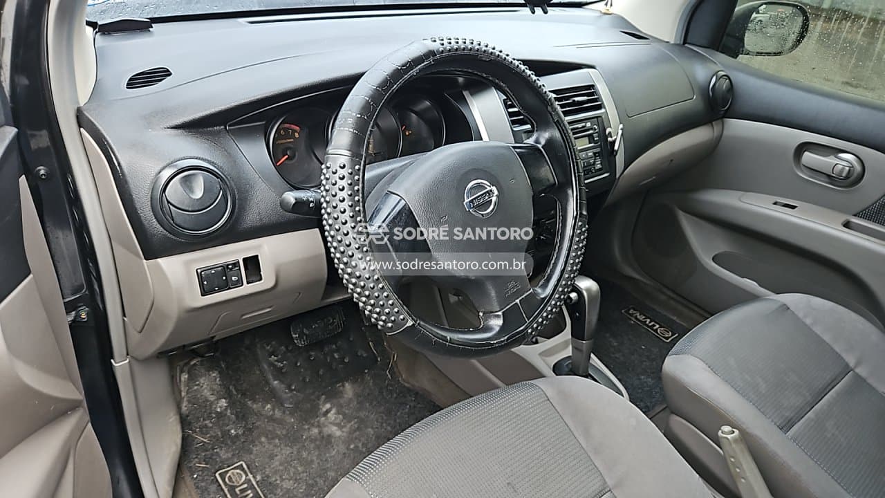 Nissan Livina 2010 — foto 6