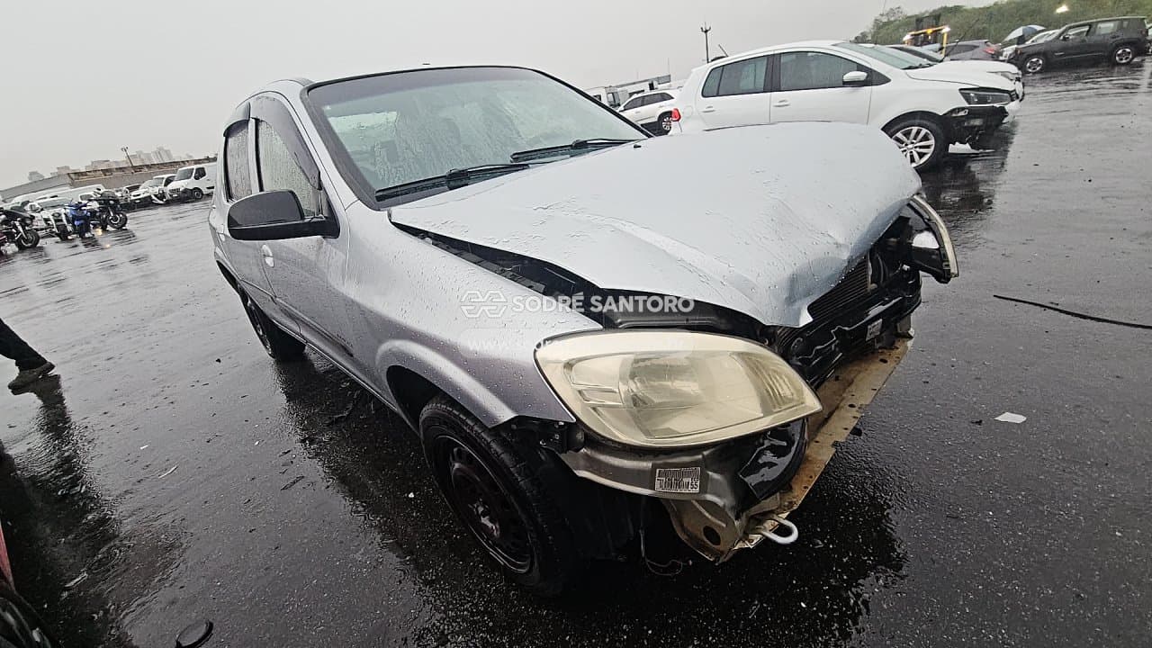 Chevrolet Prisma Maxx 2007, prata