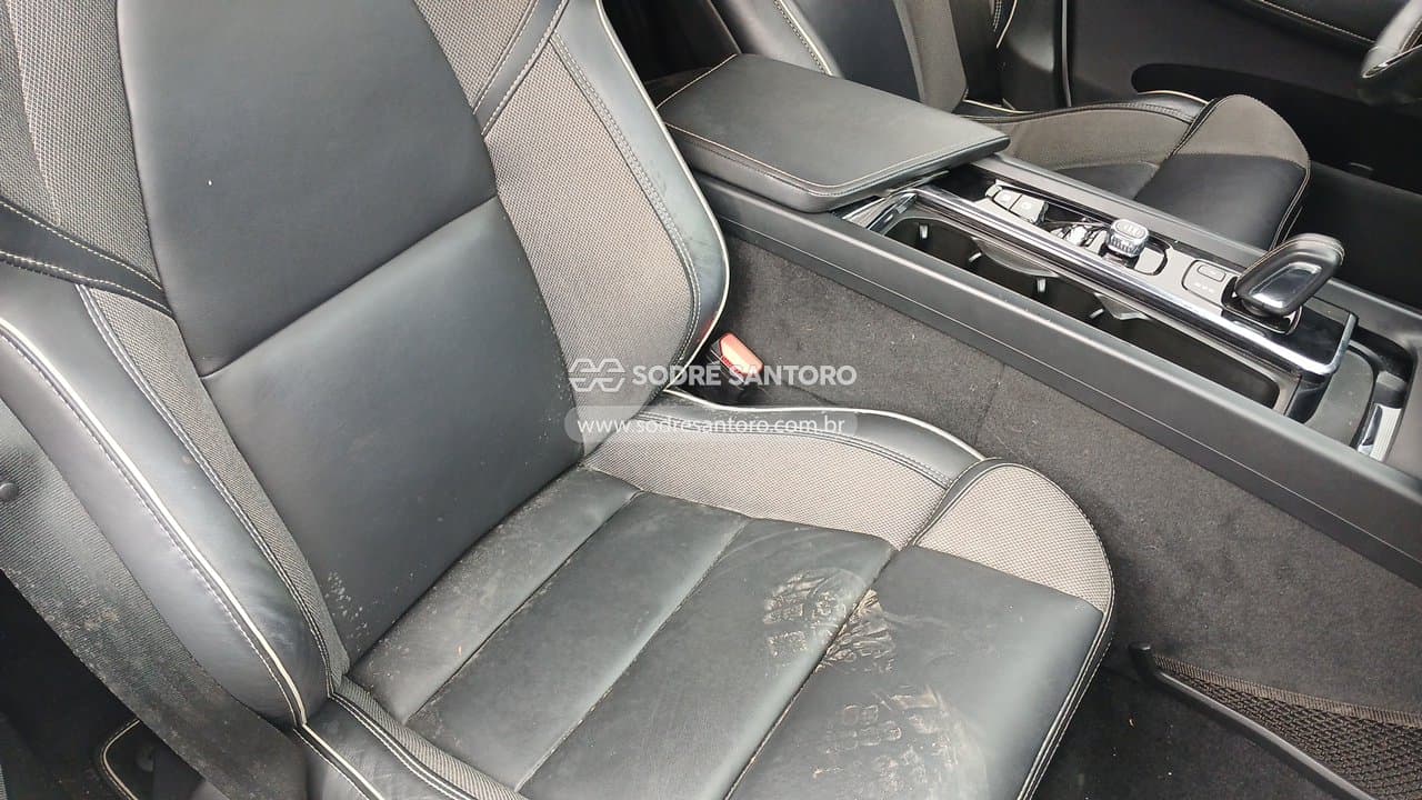 Volvo Xc60 T8 R-design 2020 — foto 8