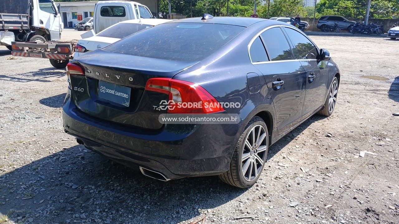 Volvo S60 T4 Momentum 2018 — foto 4