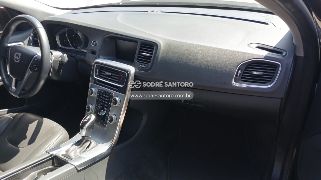 Volvo S60 T4 Momentum 2018 — foto 8