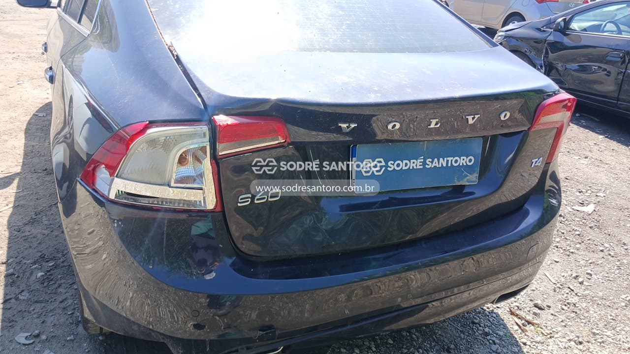 Volvo S60 T4 Momentum 2018 — foto 12