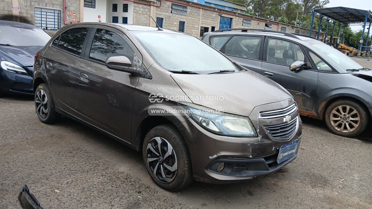 Chevrolet Onix 1.4 Lt 2014, cinza