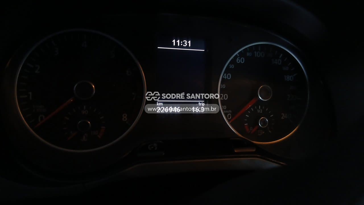 Volkswagen Fox 2016 — foto 7