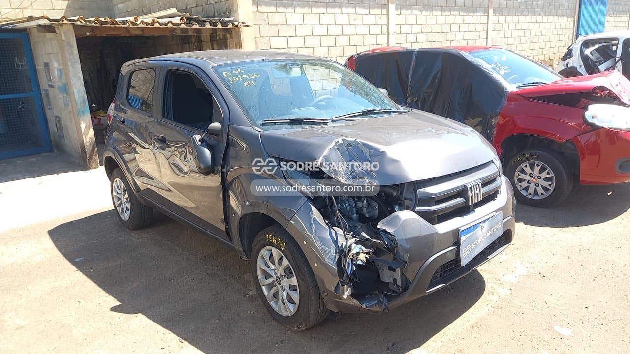 Fiat Mobi Like 2024, cinza