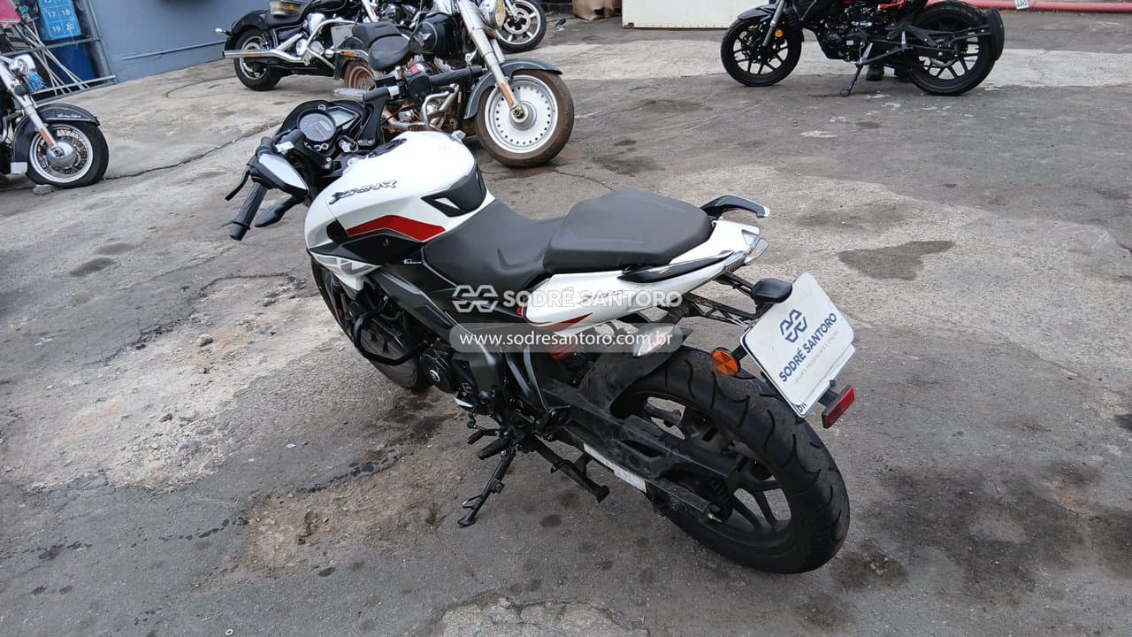 Bajaj Dominar D160 2025 — foto 2