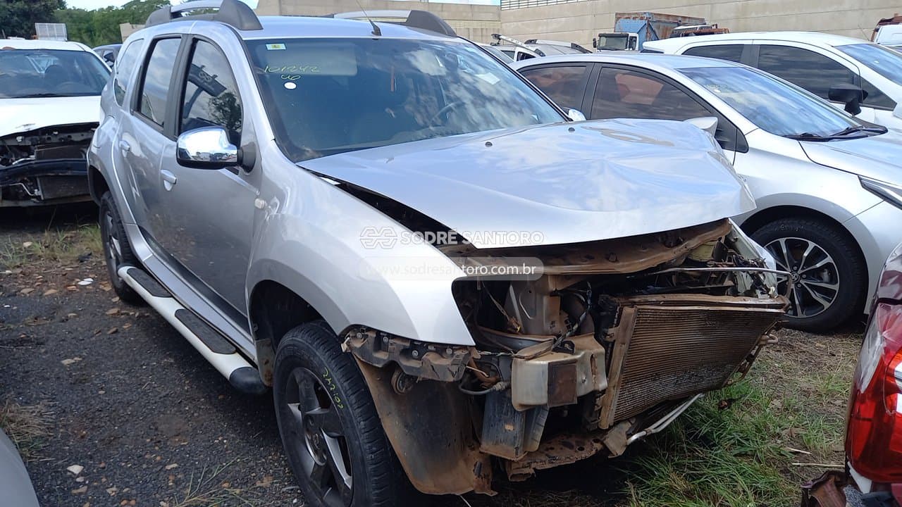 Renault Duster 4x2 2014, prata