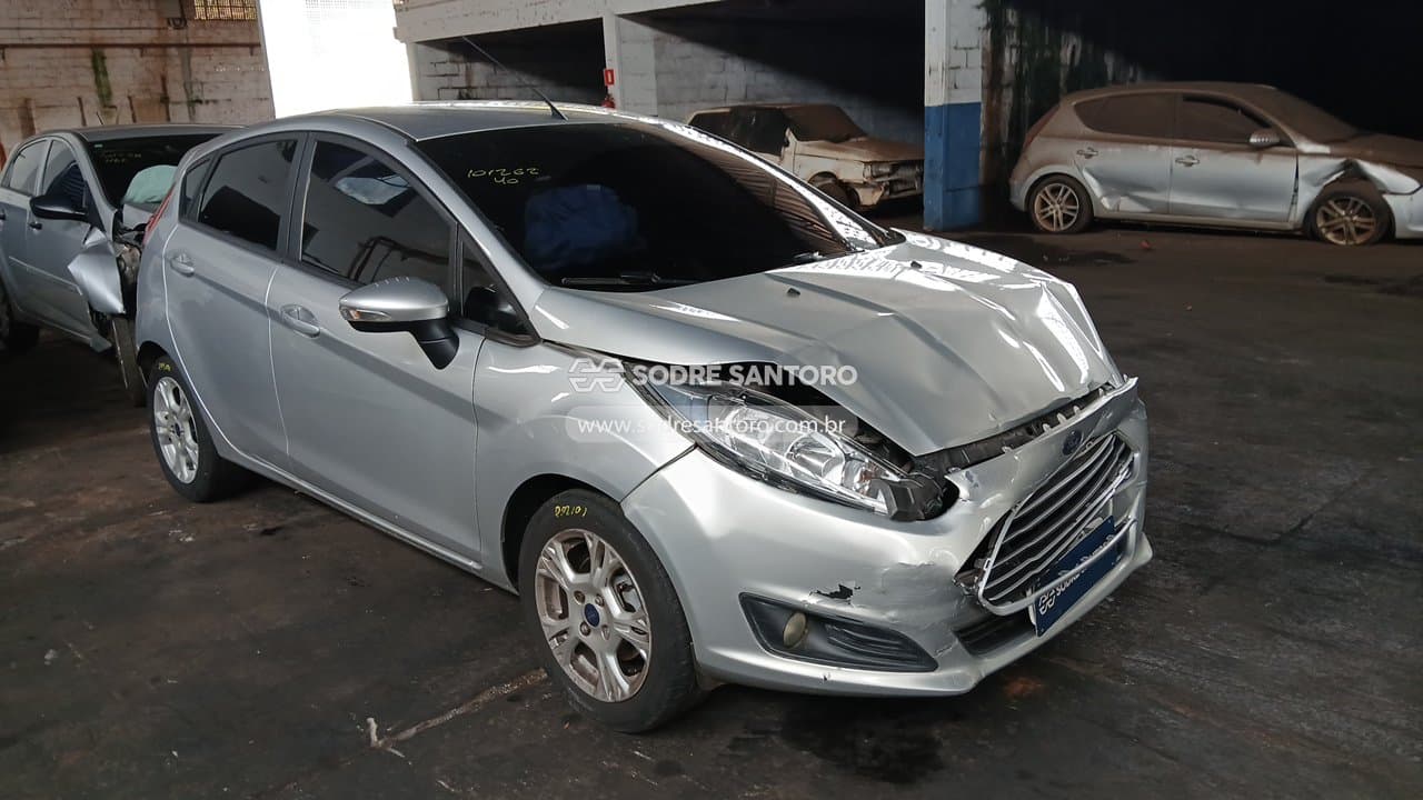 Ford Fiesta Ha 1.6l Se a 2015, prata