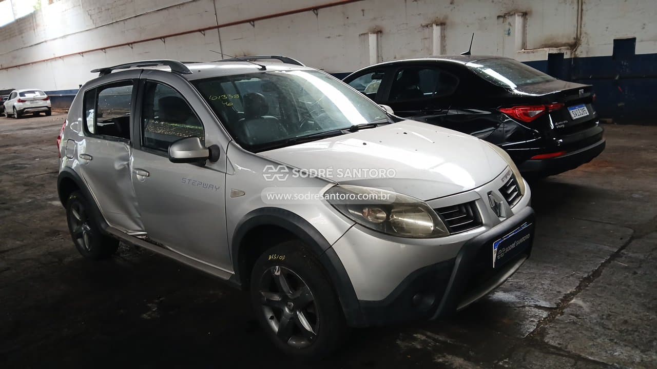 Renault Sandero Stepway 2010, prata