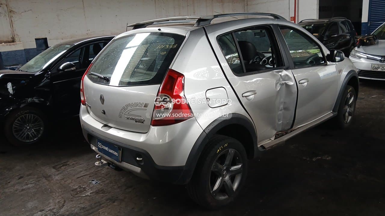 Renault Sandero Stepway 2010 — foto 4