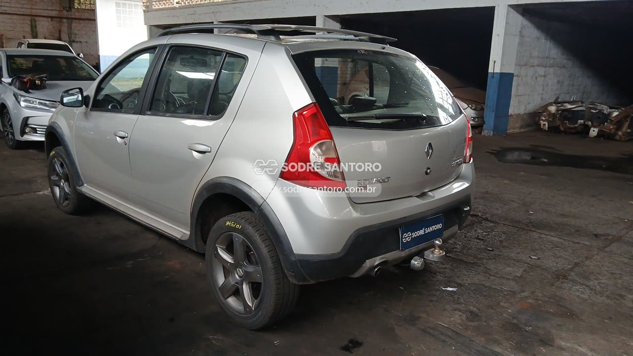 Renault Sandero Stepway 2010 — foto 2