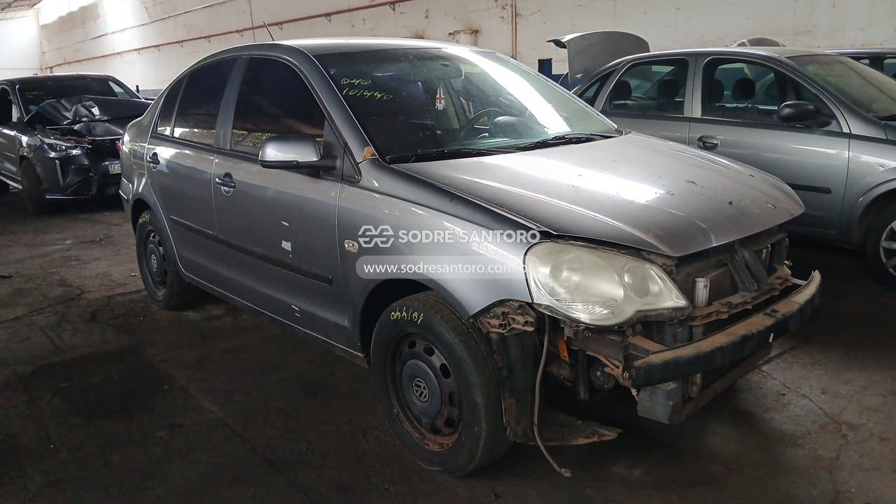 Volkswagen Polo Sedan 1.6 2008, cinza