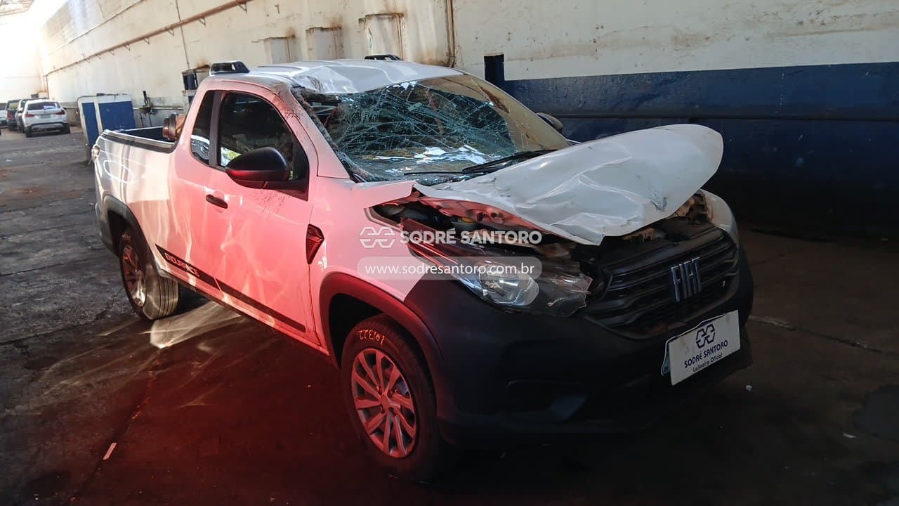 Fiat Strada Endurance Cs 2022, branca