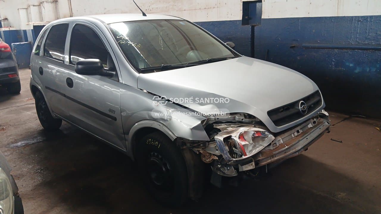 Chevrolet Corsa Hatch 2007, prata
