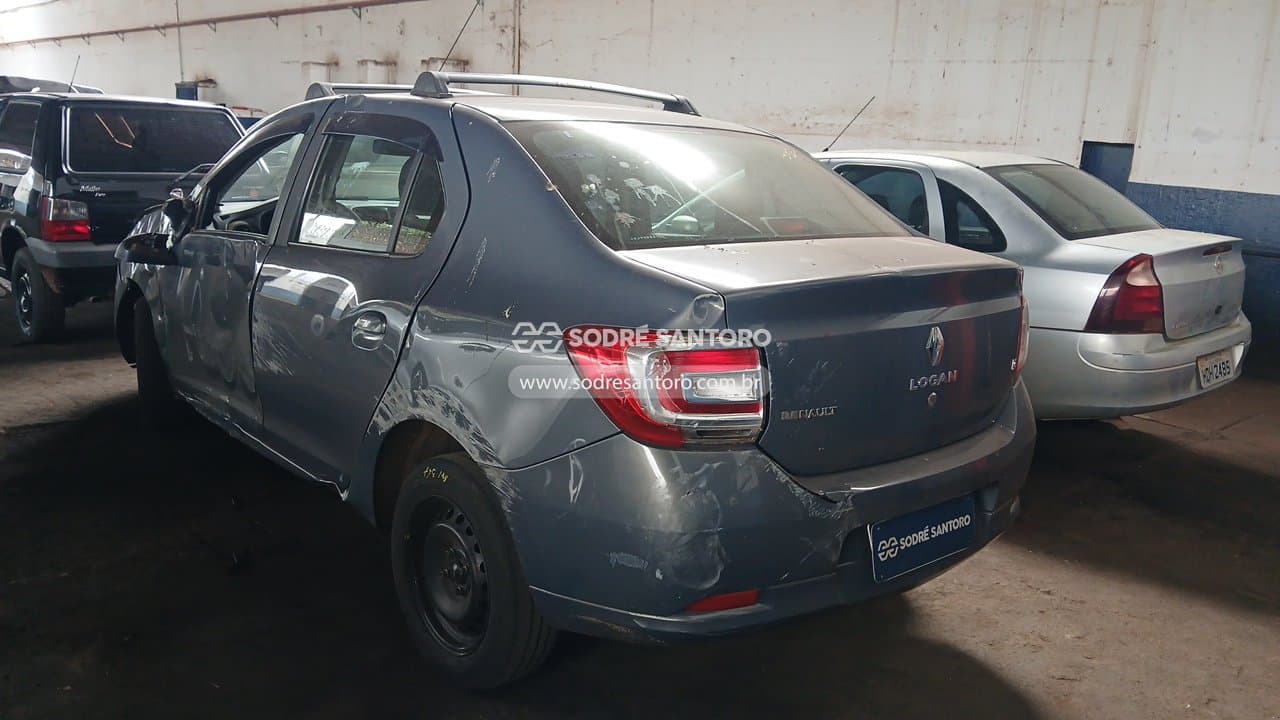 Renault Logan Expr 16 M 2016 — foto 2
