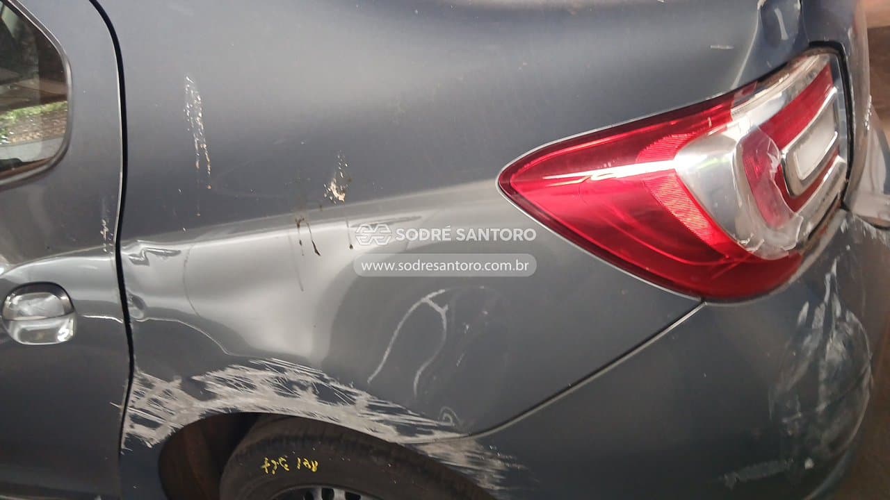 Renault Logan Expr 16 M 2016 — foto 10