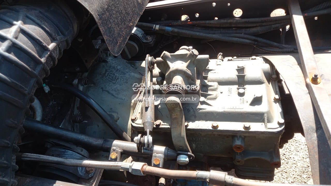 Volkswagen 24.250 Cnc 6x2 2010 — foto 6