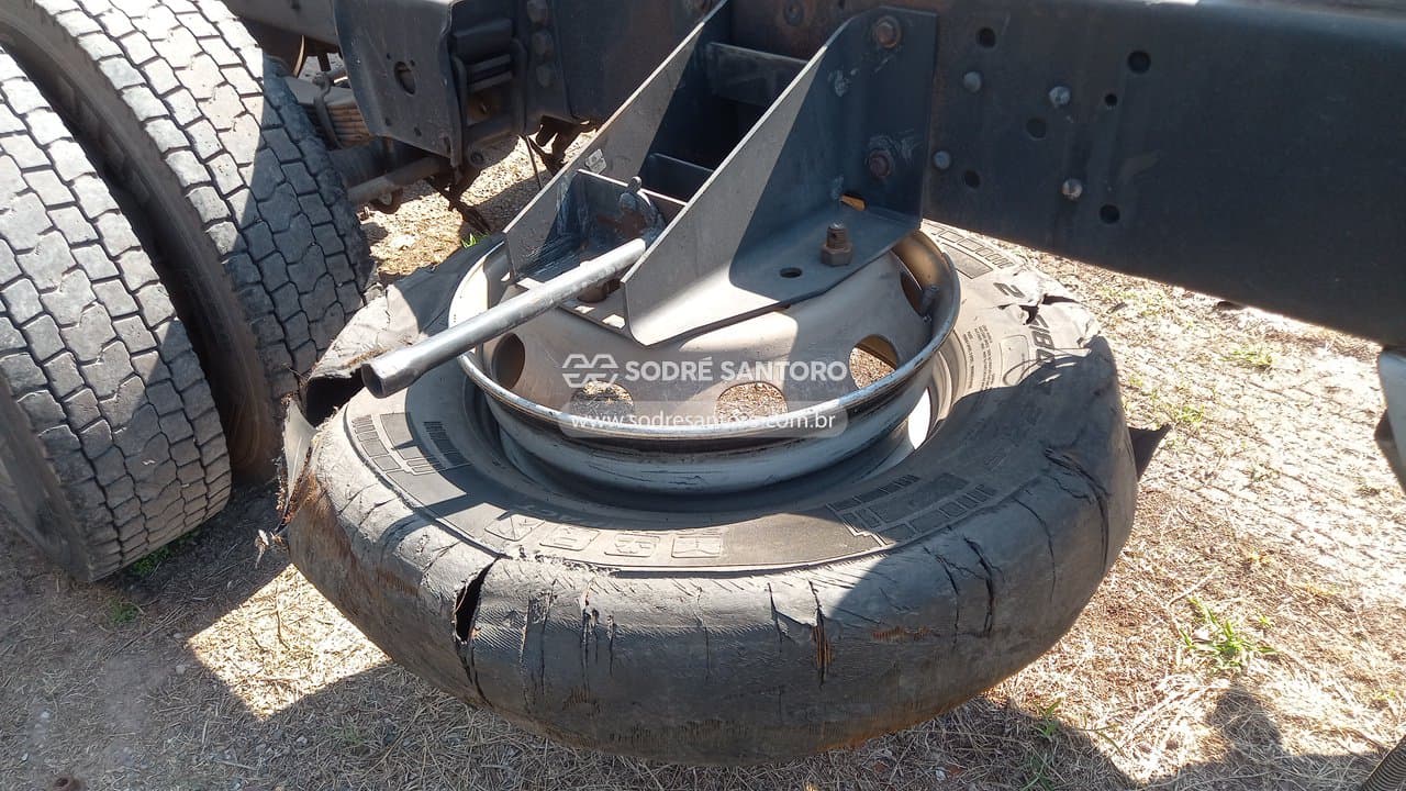 Volkswagen 24.250 Cnc 6x2 2010 — foto 11