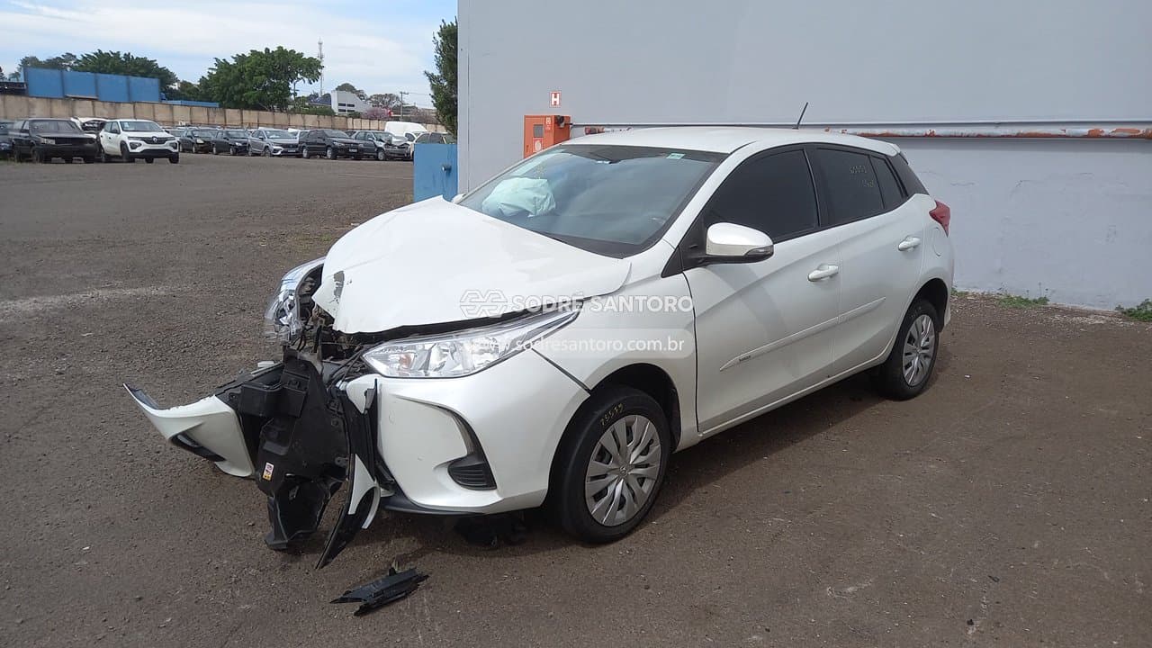 Toyota Yaris Ha Xl15 2023 — foto 3