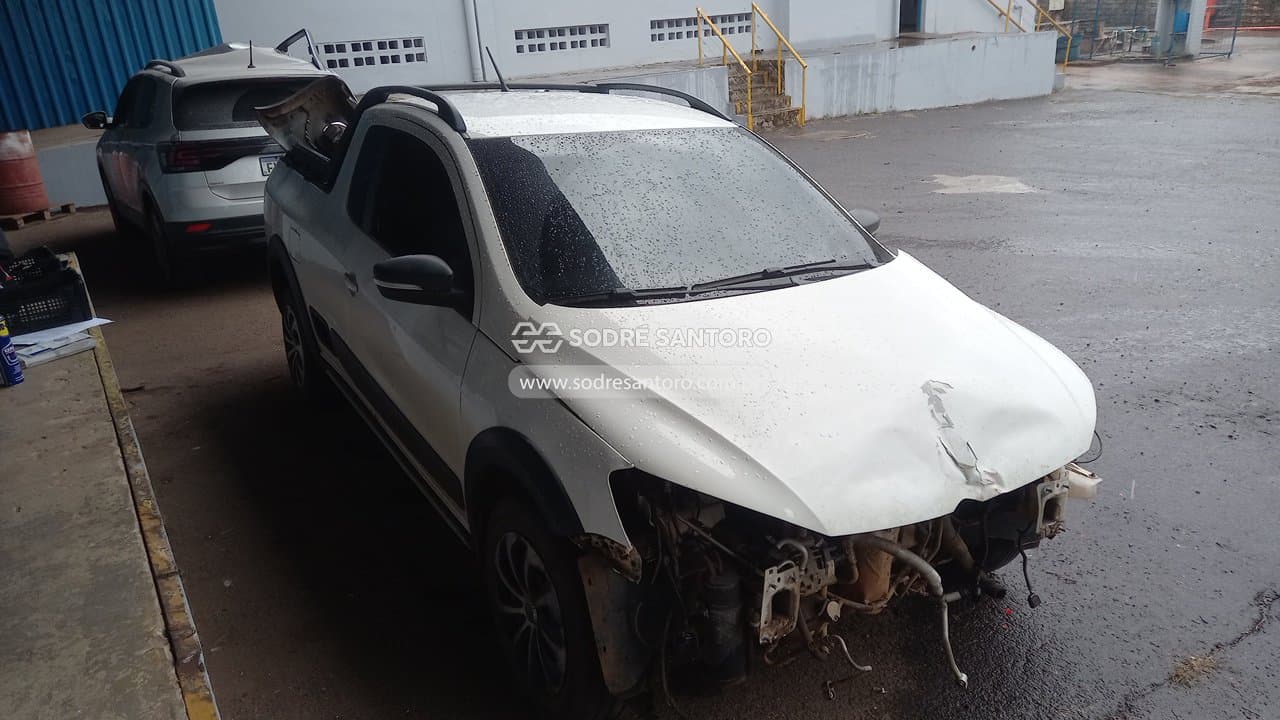 Volkswagen Saveiro Ce Cross 2014, branca