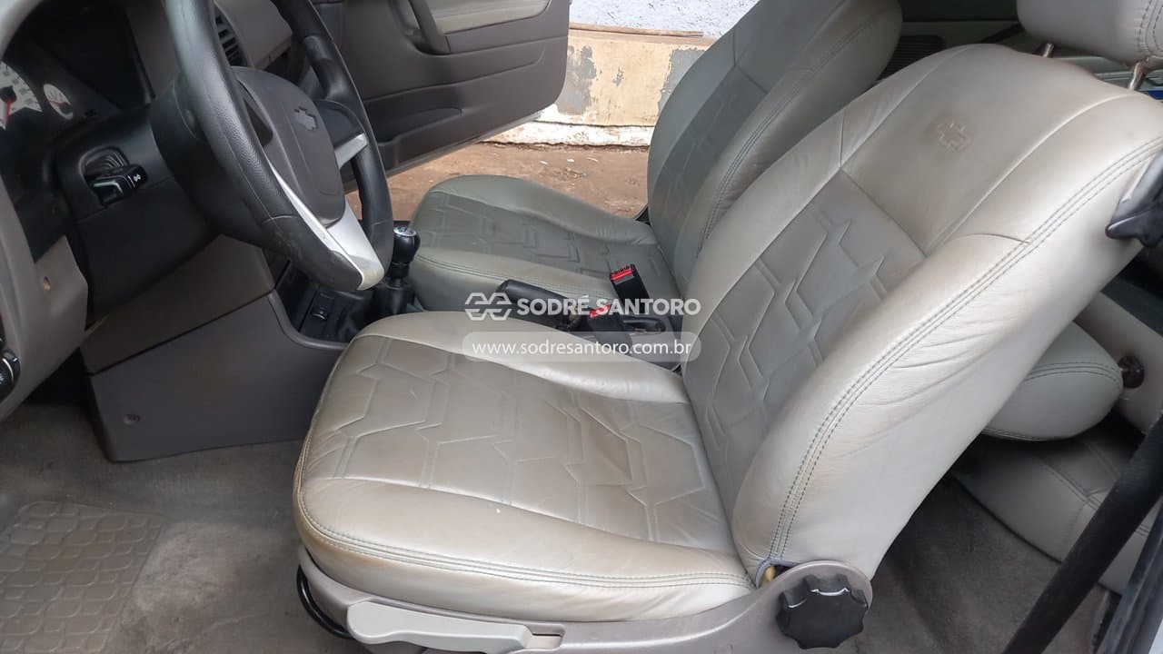 Chevrolet Astra Sunny 2002 — foto 9