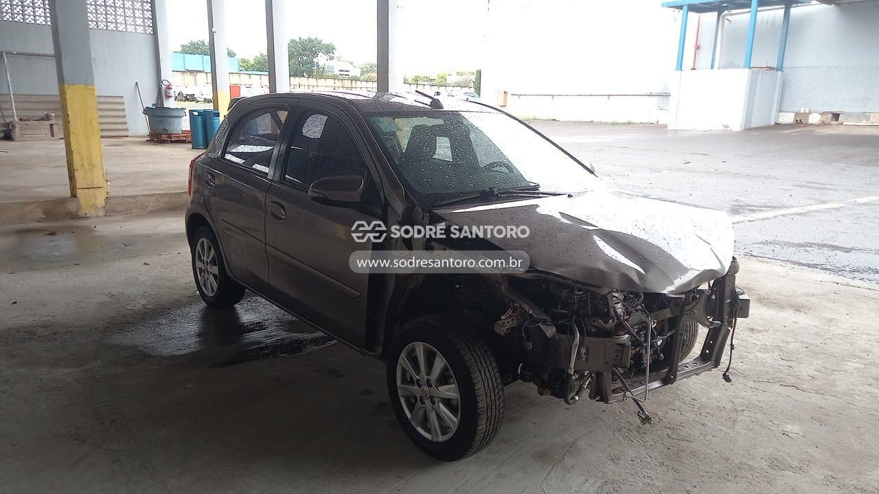 Toyota Etios Hb Xplus At 2019, cinza