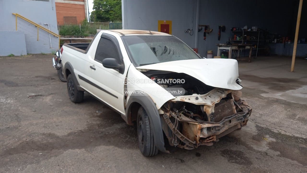 Fiat Strada Working 2016, branca