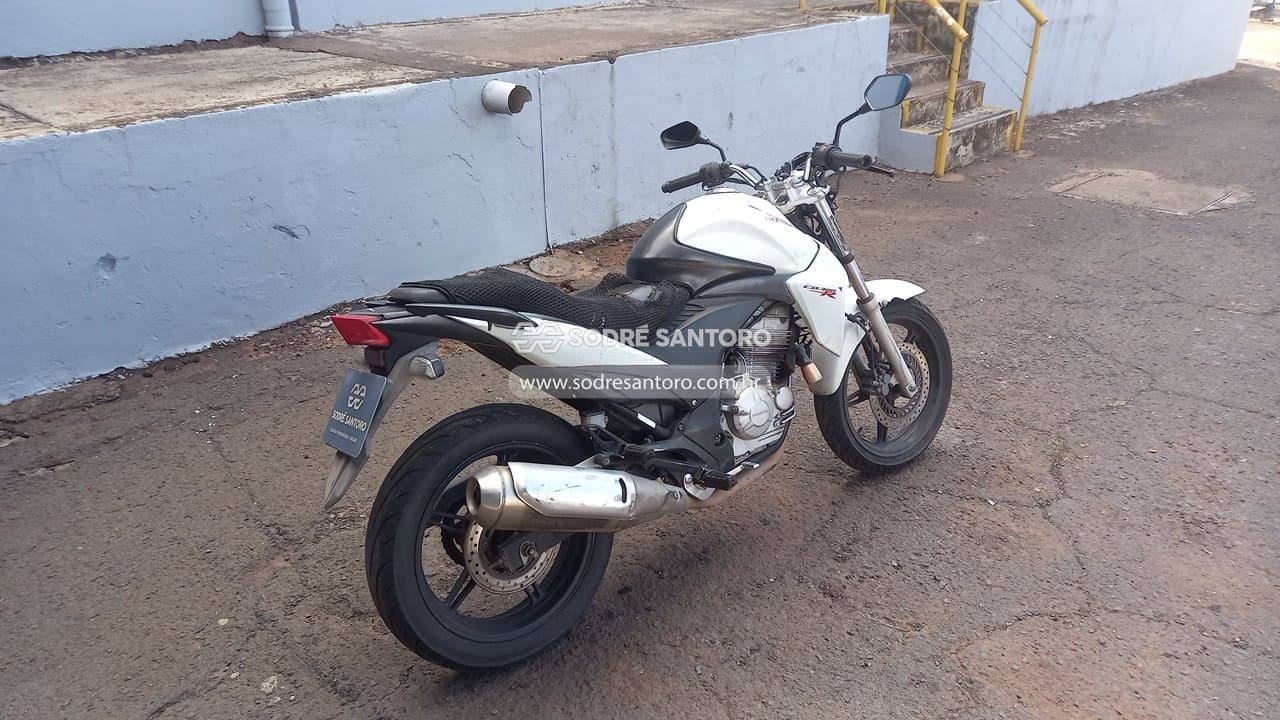 Honda Cb 300r 2014 — foto 4
