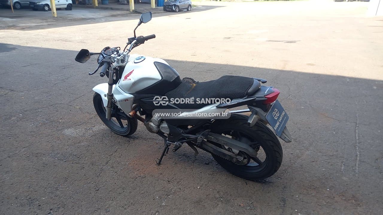 Honda Cb 300r 2014 — foto 2