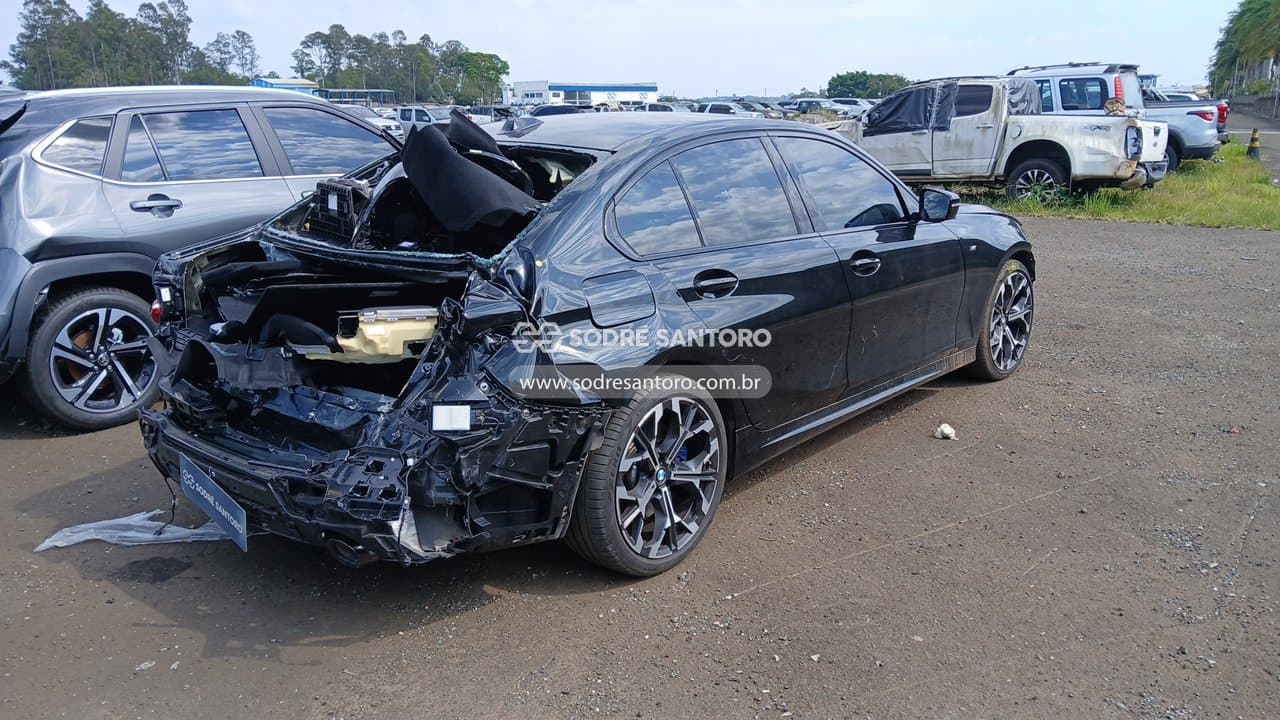 BMW 330e 2026 — foto 4