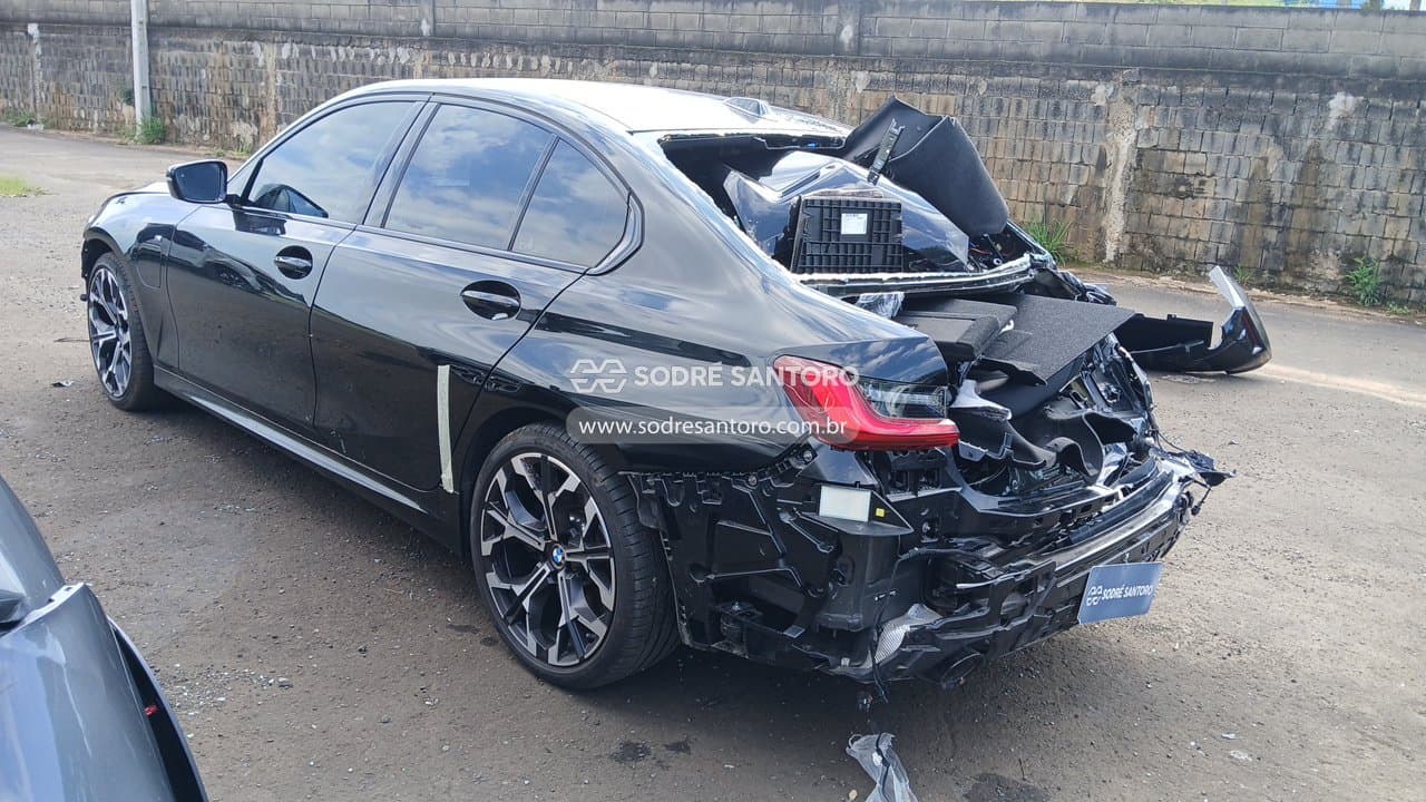BMW 330e 2026 — foto 2
