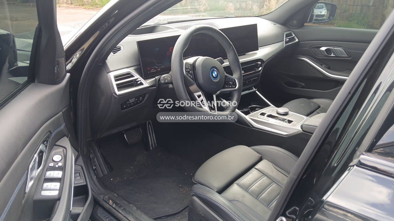 BMW 330e 2026 — foto 6