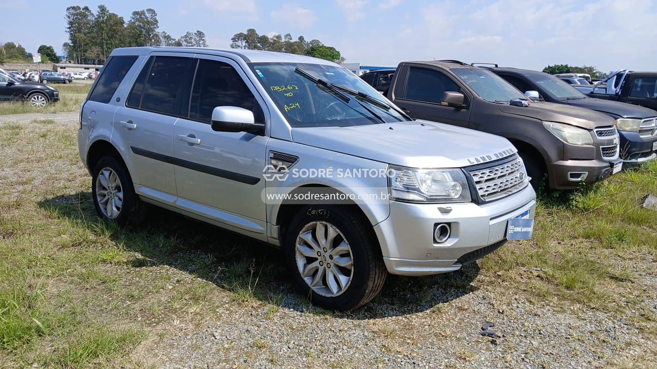Land Rover Freelander2 Sd4 Se 2013, prata
