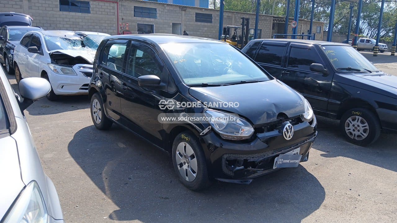 Volkswagen Up Take Ma 2015, preta