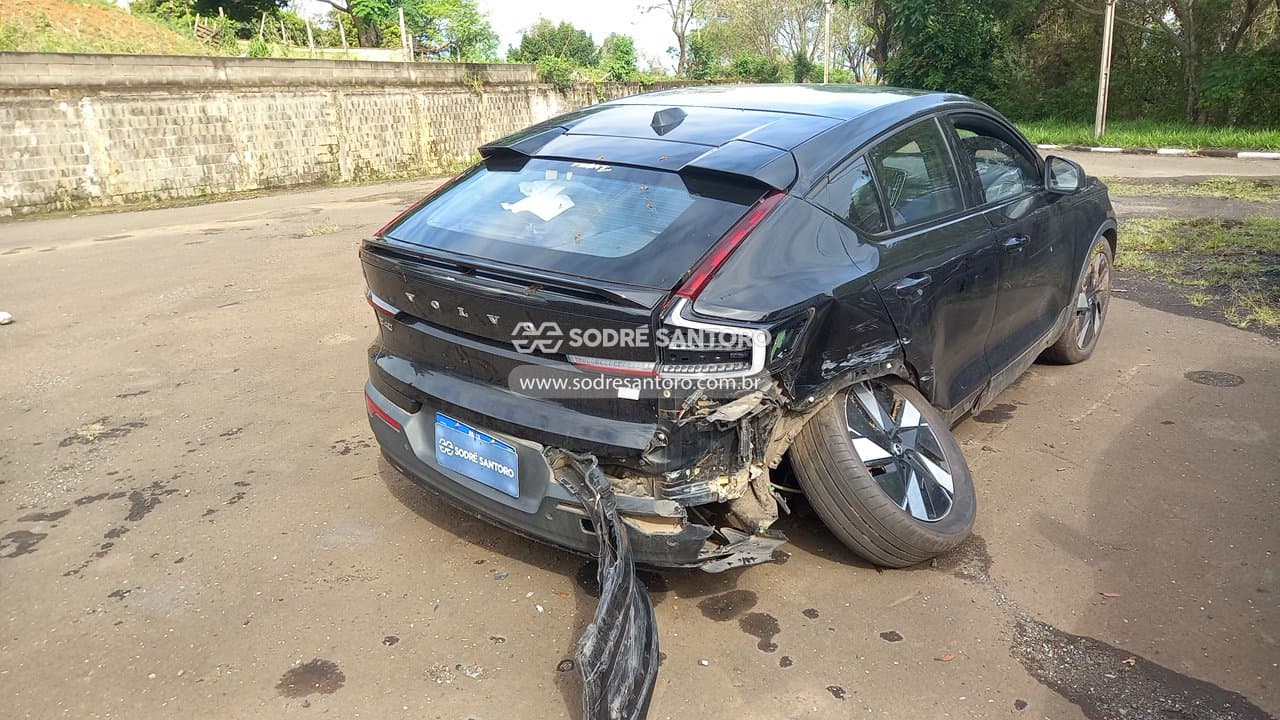 Volvo C40 6 Plus 2024 — foto 4