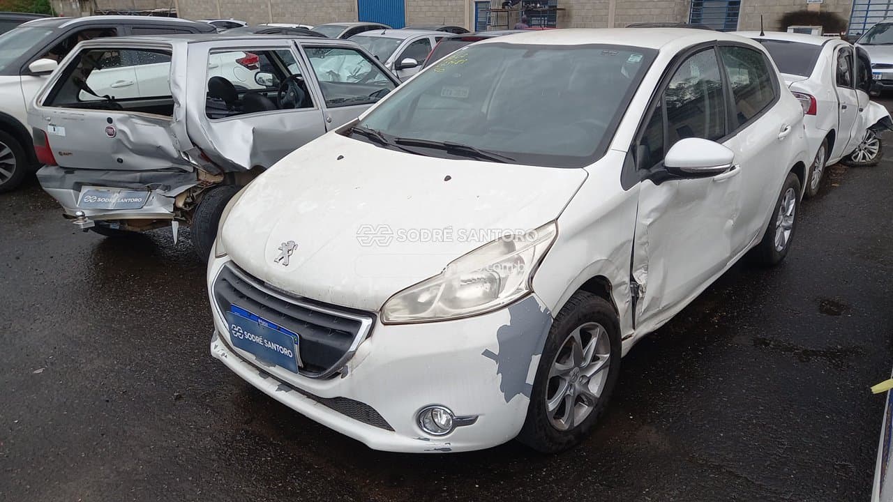 Peugeot 208 Active 2014 — foto 3