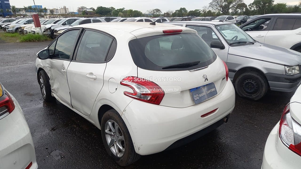 Peugeot 208 Active 2014 — foto 2