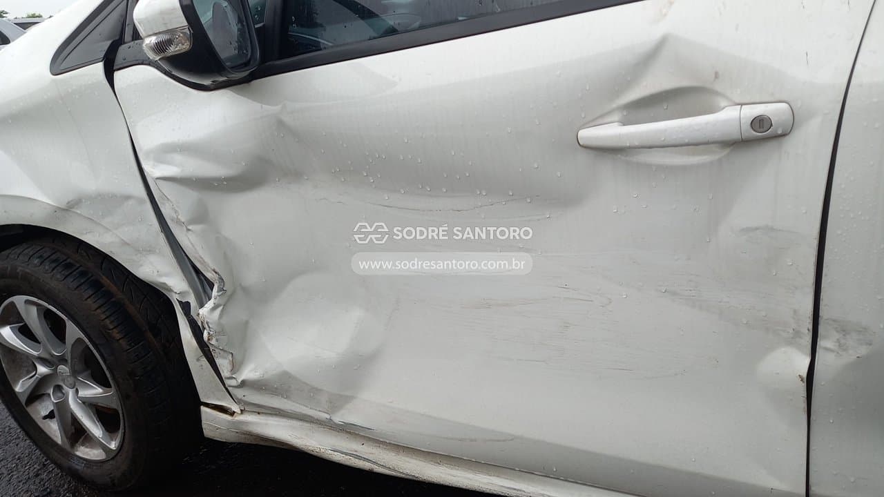 Peugeot 208 Active 2014 — foto 12