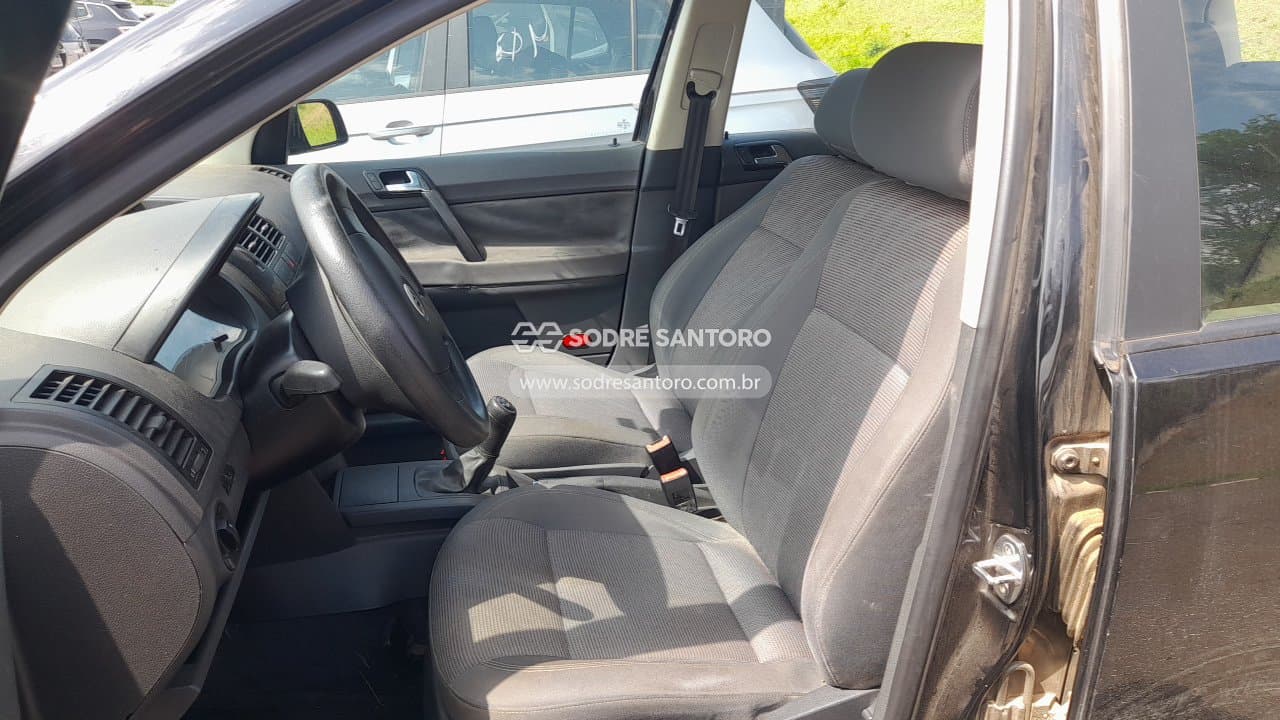 Volkswagen Polo 1.6 2009 — foto 9