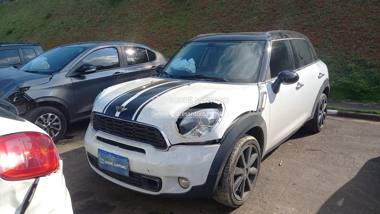 Mini Cooper Scyman 2015 — foto 3
