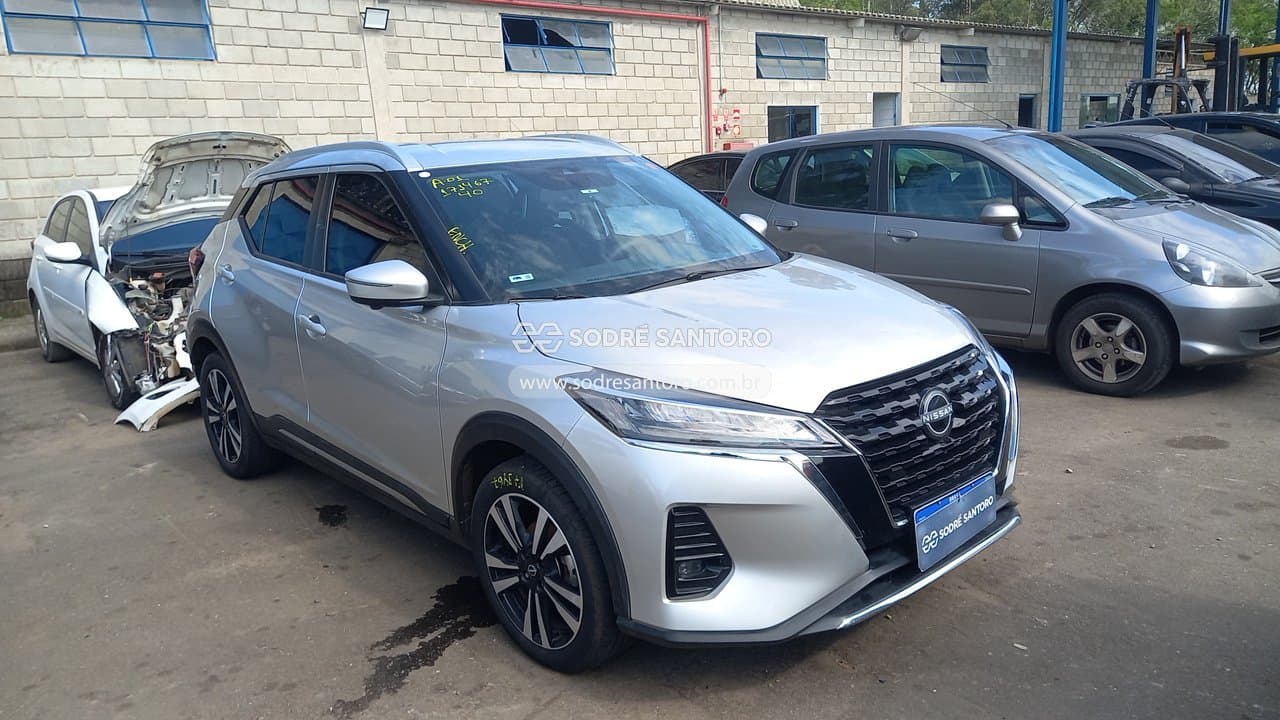 Nissan Kicks Exclusi Cvt 2024, prata