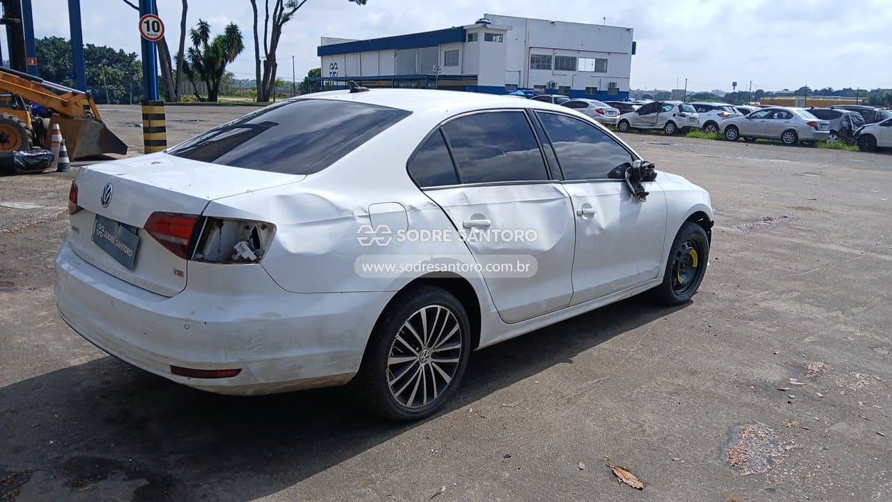 Volkswagen Jetta Cl Ab 2016 — foto 4