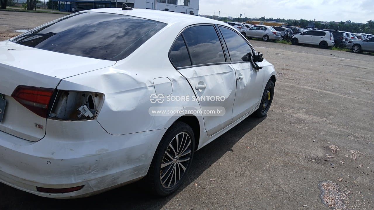 Volkswagen Jetta Cl Ab 2016 — foto 11