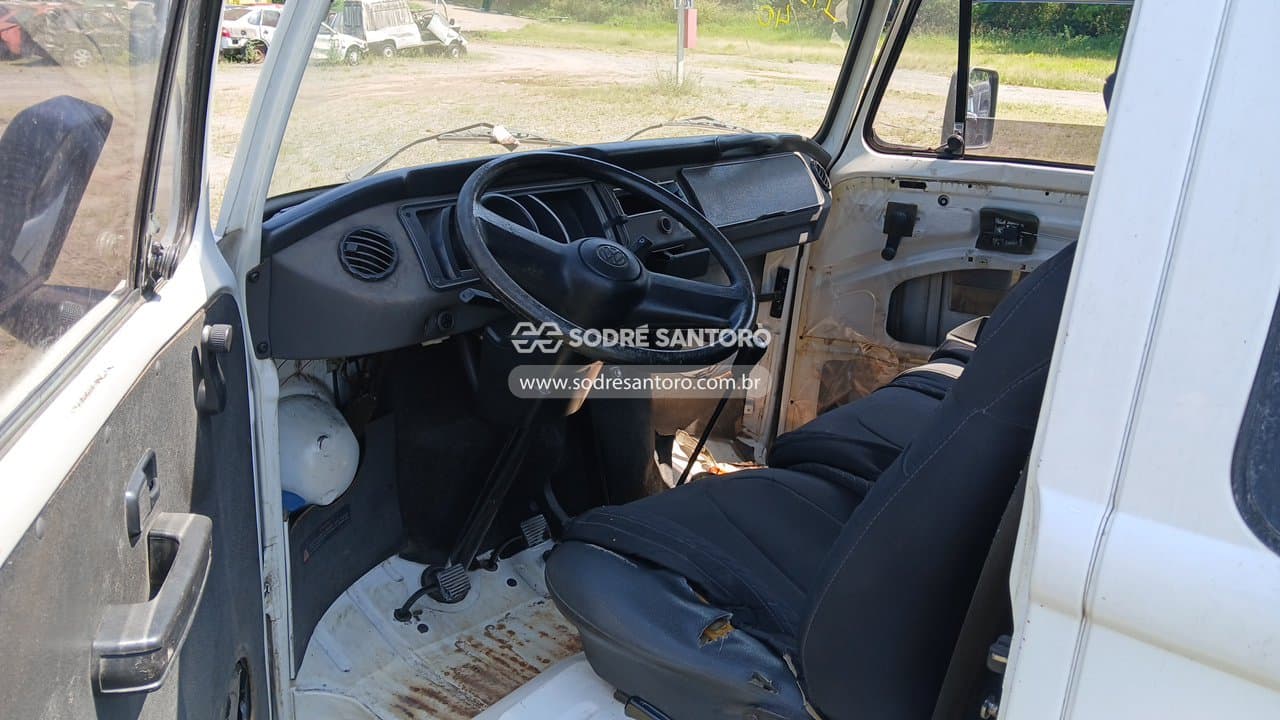Volkswagen Kombi Lotacao 2013 — foto 6