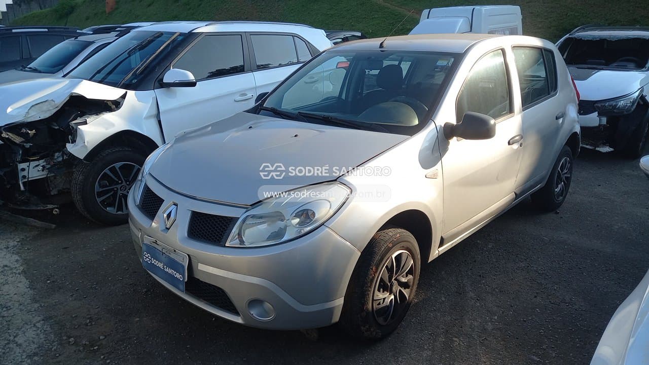 Renault Sandero 2010 — foto 3