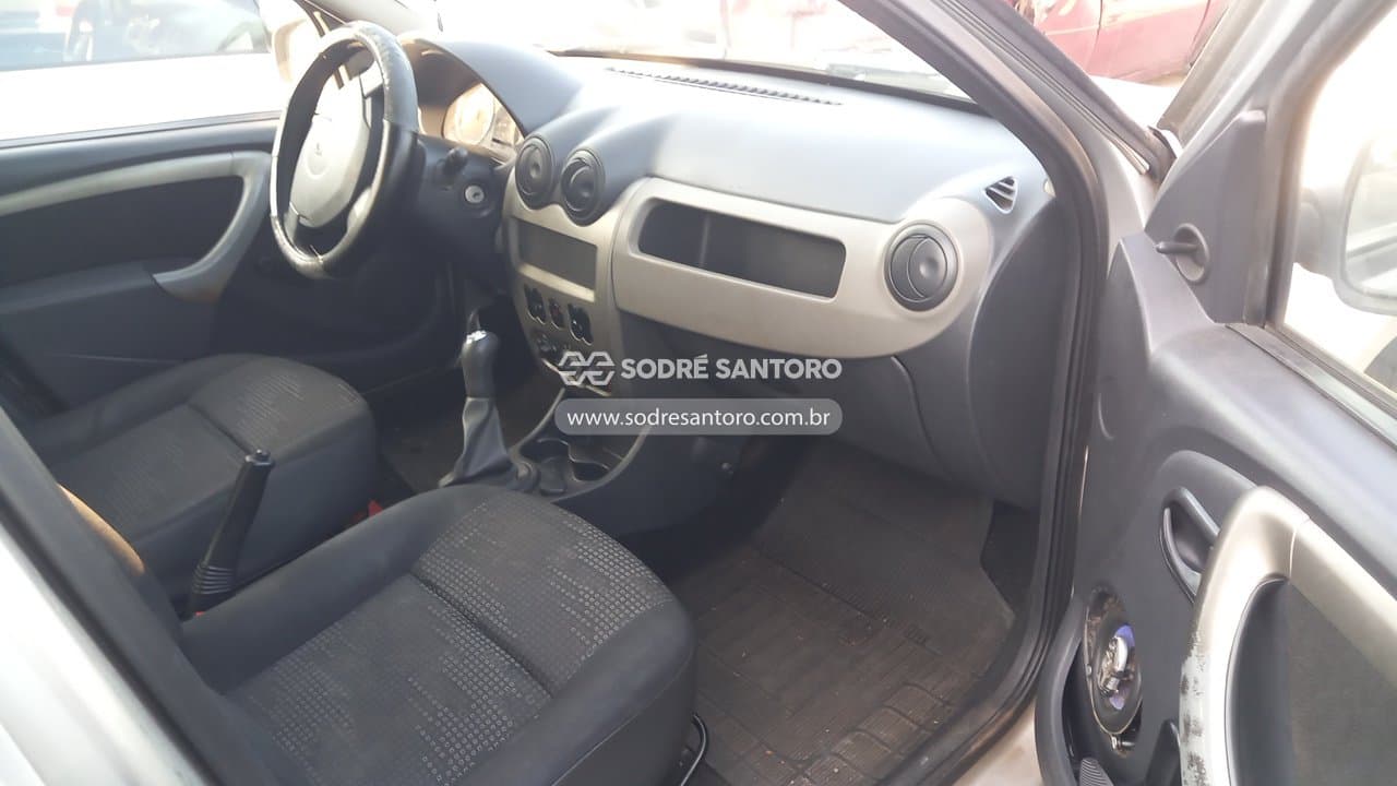Renault Sandero 2010 — foto 8