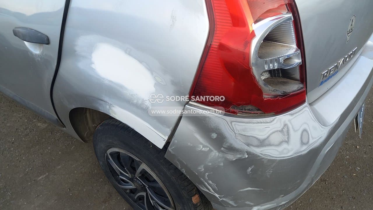 Renault Sandero 2010 — foto 12