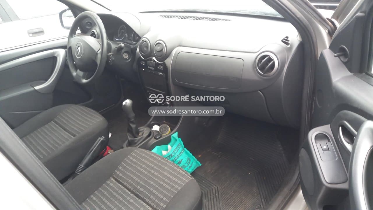 Renault Sandero Exp 16hp 2014 — foto 8