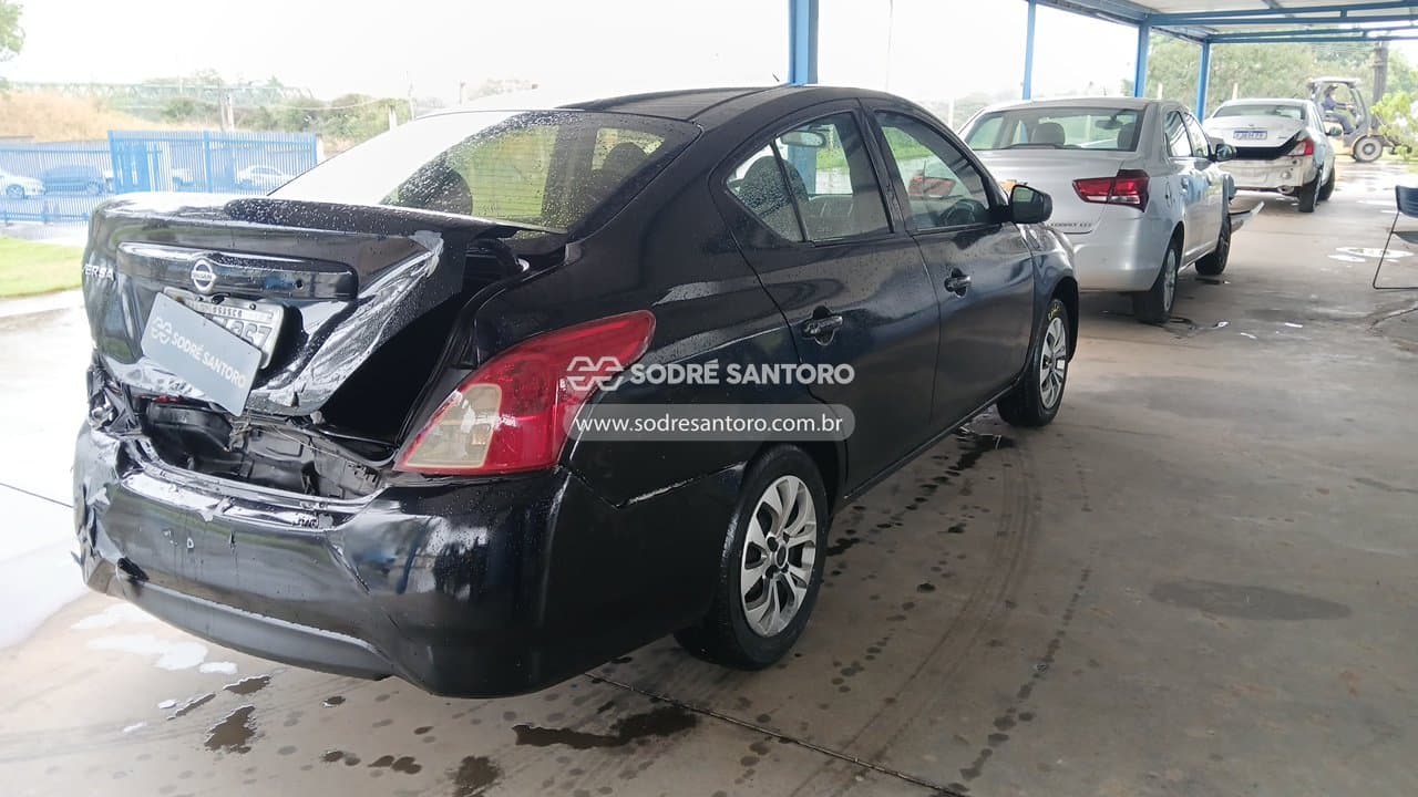 Nissan Versa 10 2017 — foto 4
